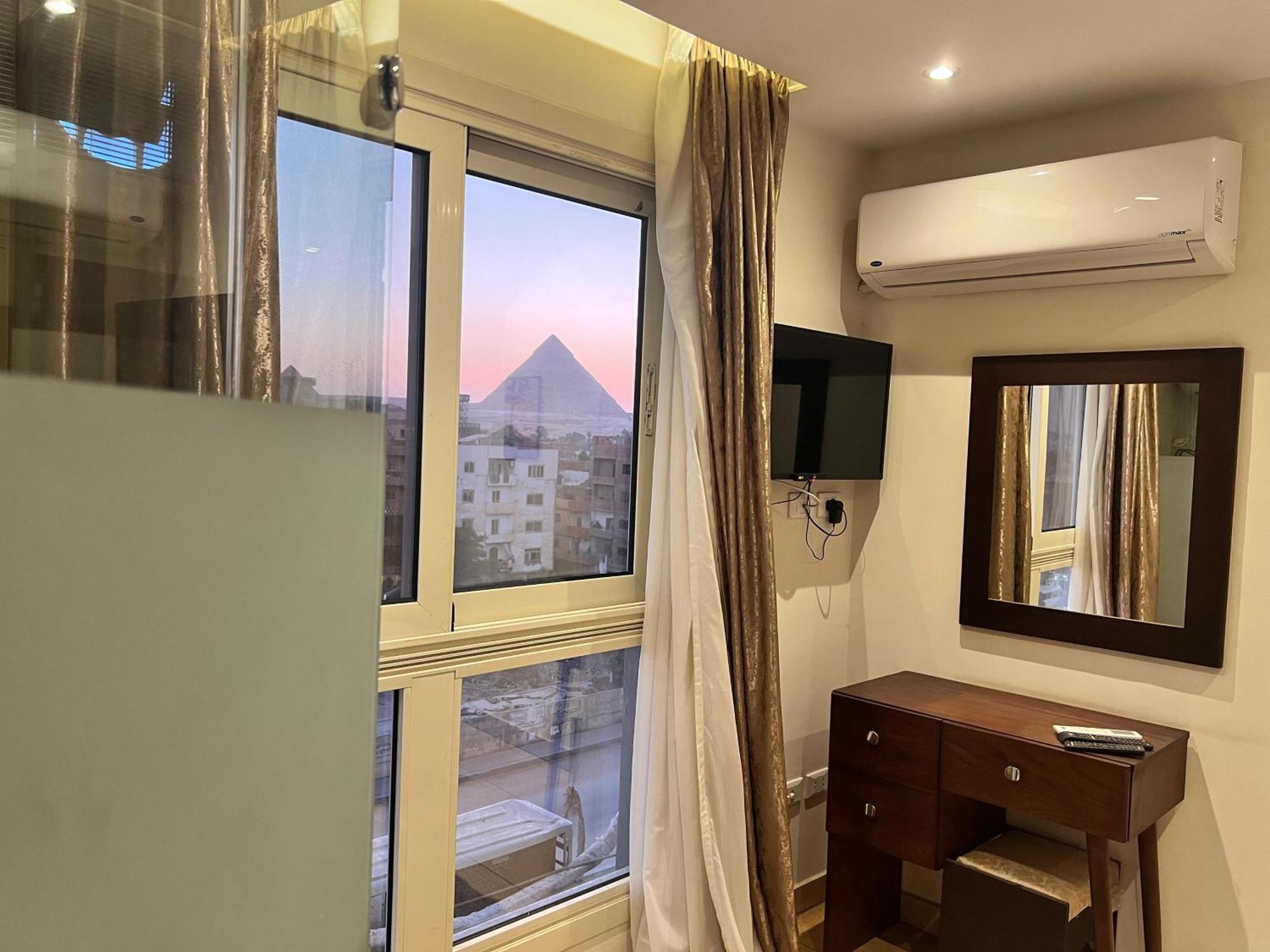 King Khafren View Inn Kafret el-Gabal Exterior photo