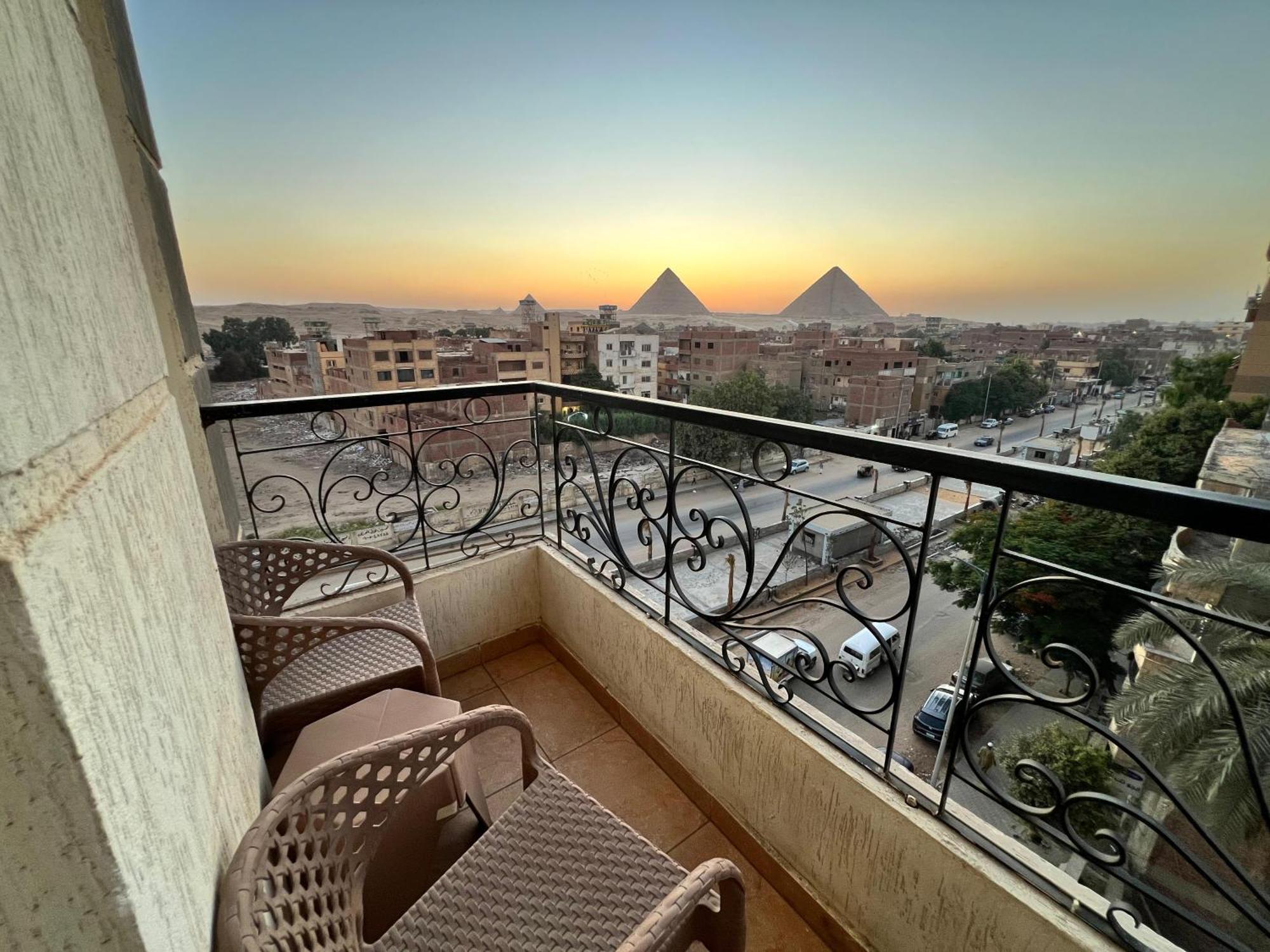 King Khafren View Inn Kafret el-Gabal Exterior photo