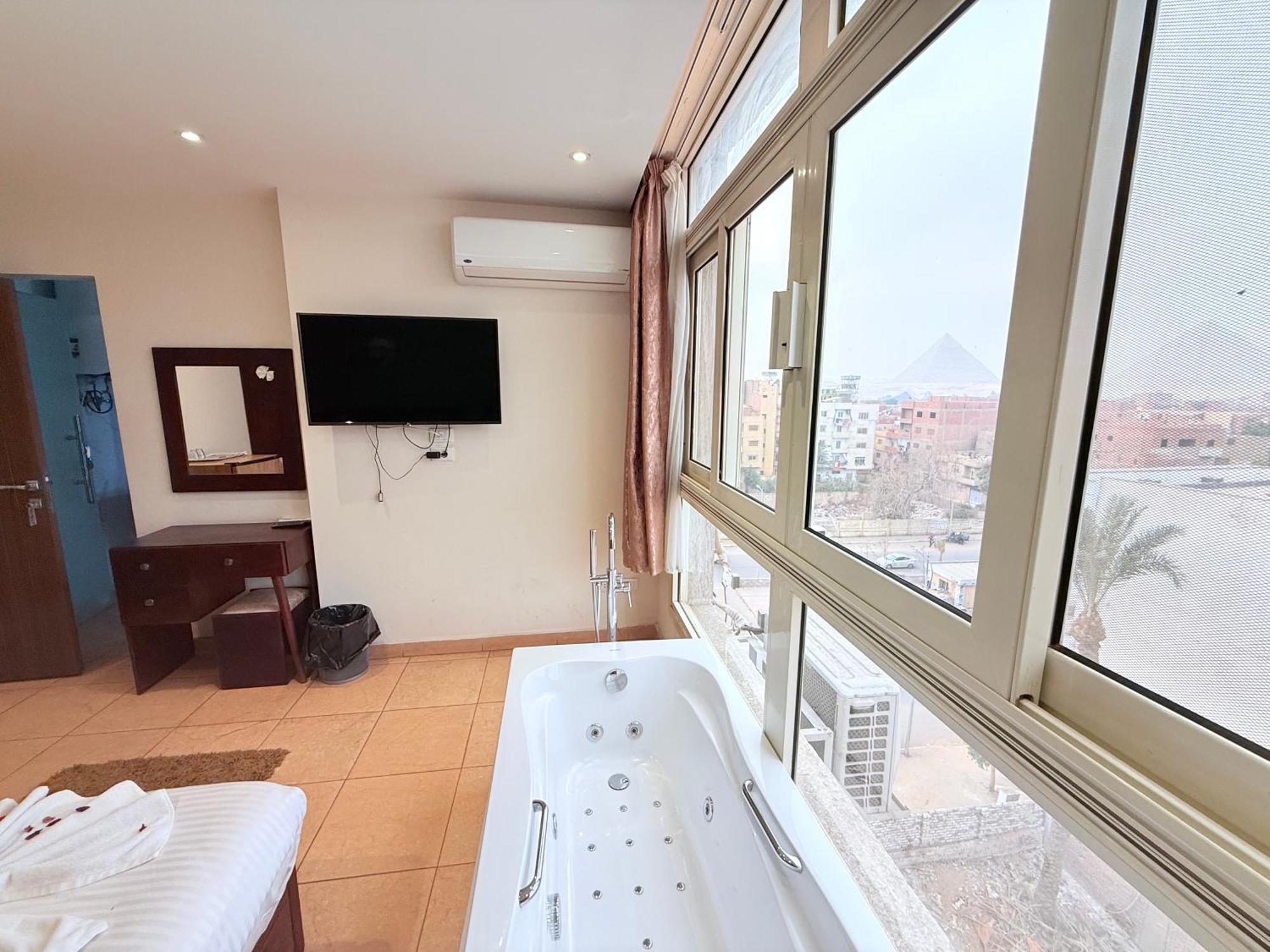 King Khafren View Inn Kafret el-Gabal Exterior photo