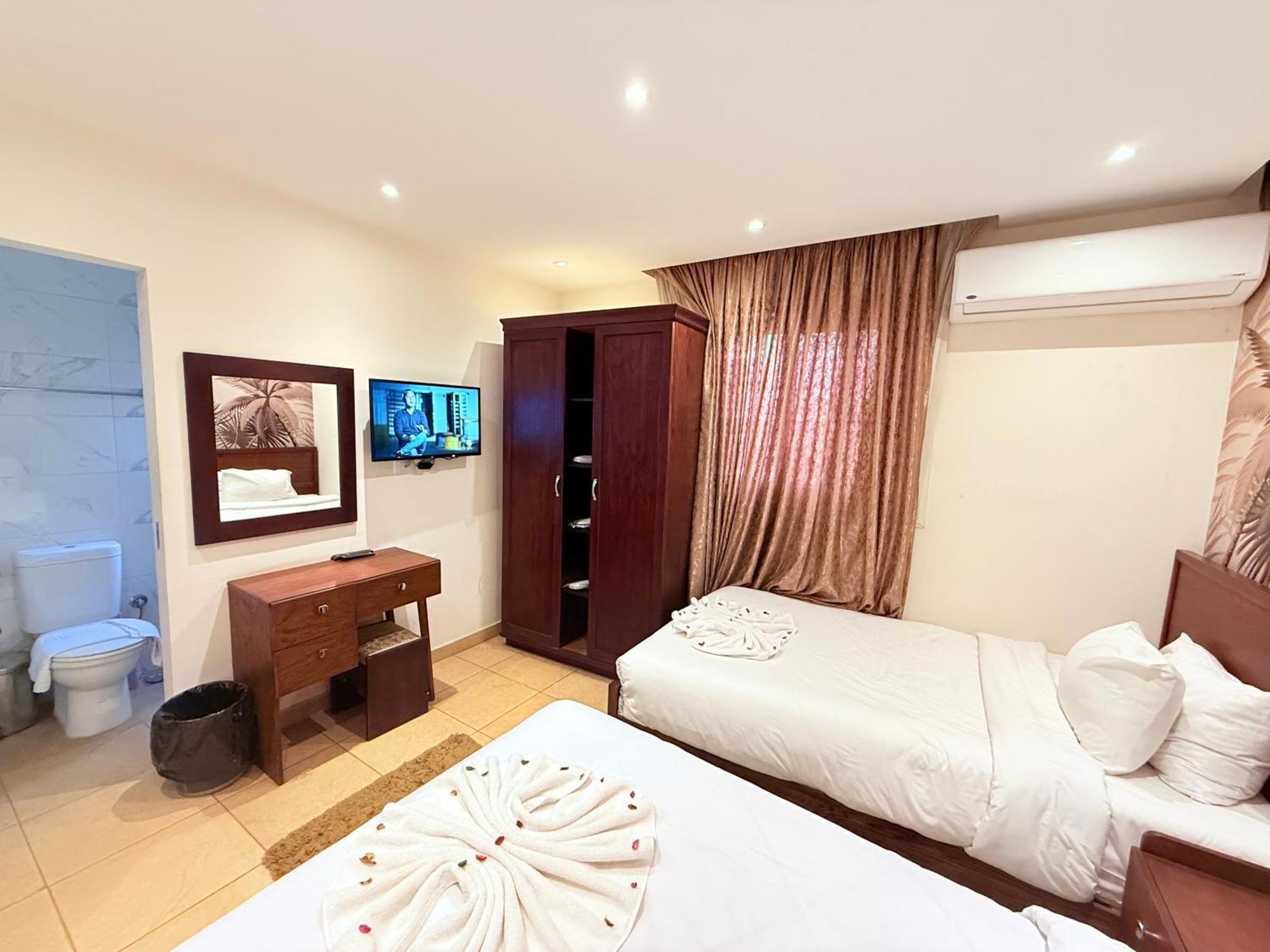 King Khafren View Inn Kafret el-Gabal Exterior photo