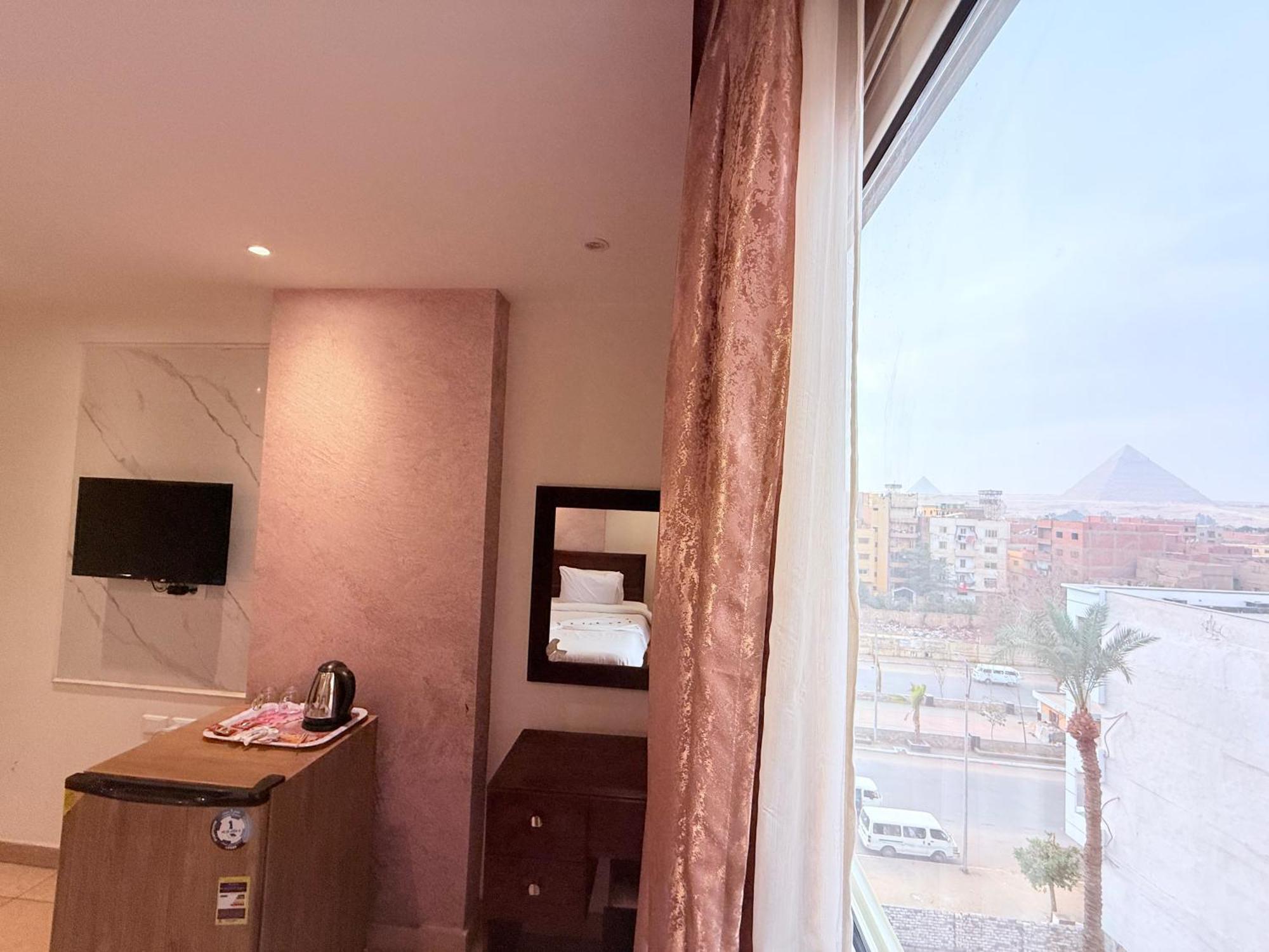 King Khafren View Inn Kafret el-Gabal Exterior photo